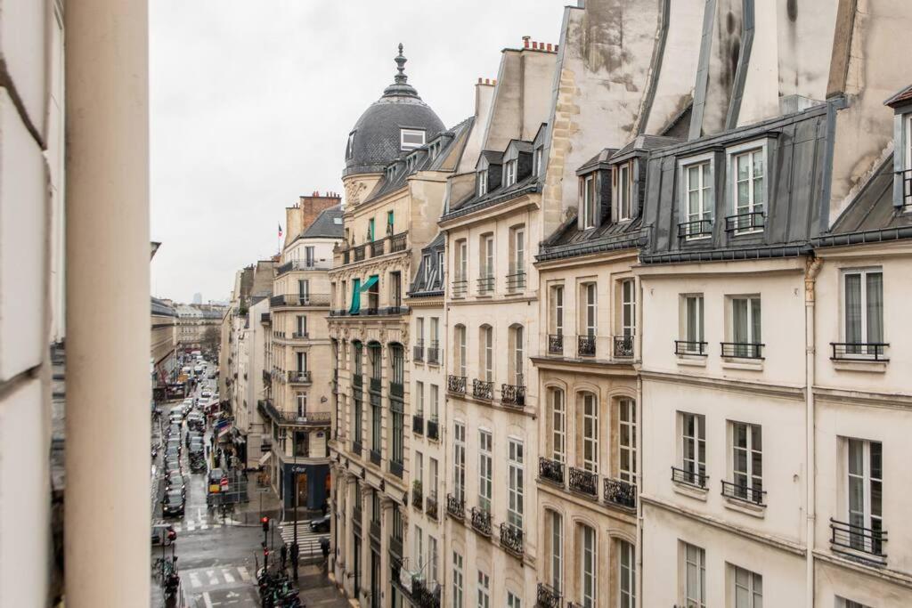 Near The Louvre, Amazing Location On The Most Prestigious Street